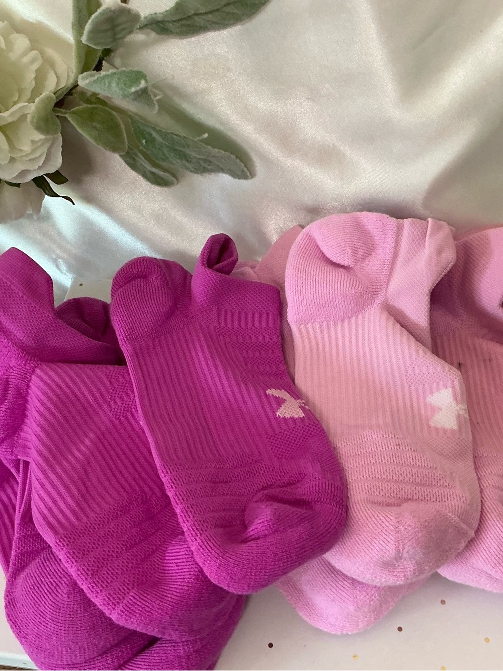 NWOT Under Armour Athletic Socks 6 Pair Medium Pinks